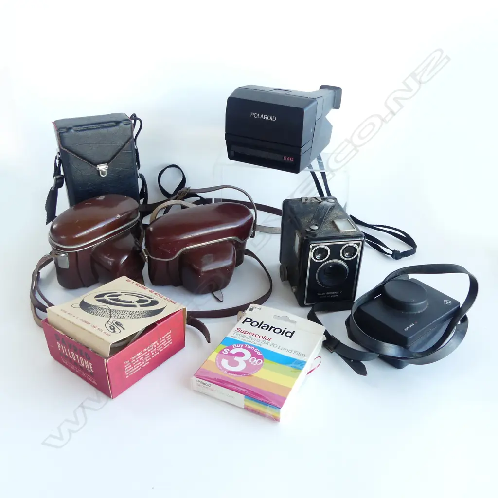 VINTAGE CAMERAS; ADOX PRONTO in CASE, CASED GERMAN DIAX IIb, POLAROID w FILM, BOX BROWNIE,  AGFAMATIC 100 Image 1++