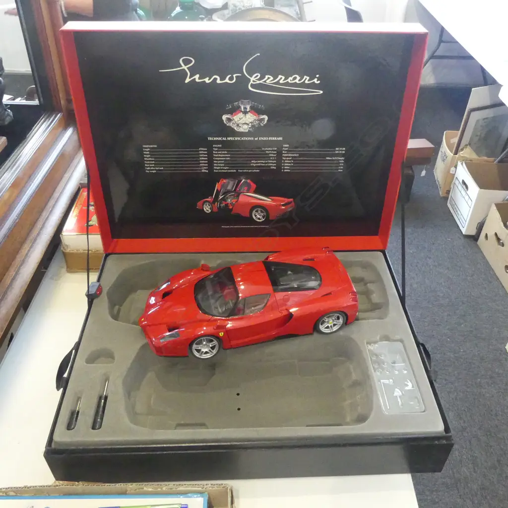 ENZO TAMIYA FERRARI COLLECTOR'S CLUB SPECIAL SEMI-ASSEMBLED 1/12 SCALE MODEL(ASSEMBLED) Image 1++