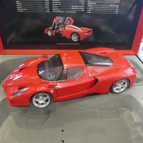 ENZO TAMIYA FERRARI COLLECTOR'S CLUB SPECIAL SEMI-ASSEMBLED 1/12 SCALE MODEL(ASSEMBLED)