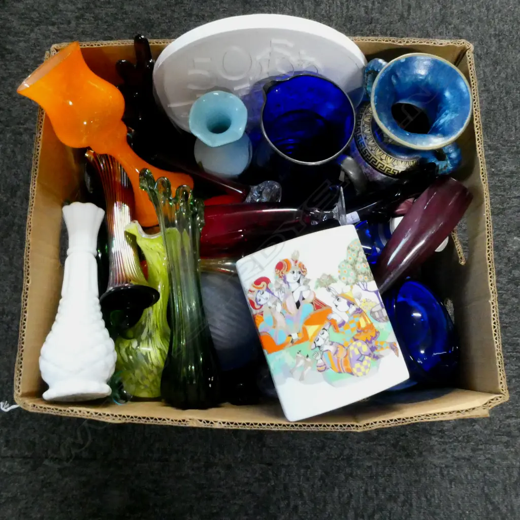 ASST. GLASS VASES ETC Image 1++