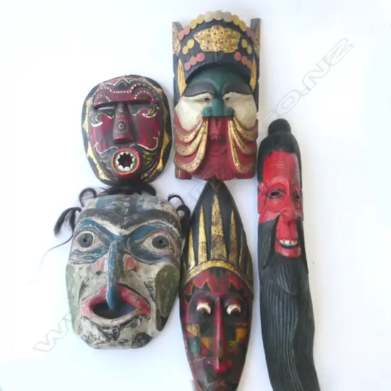5 DECORATIVE MASKS