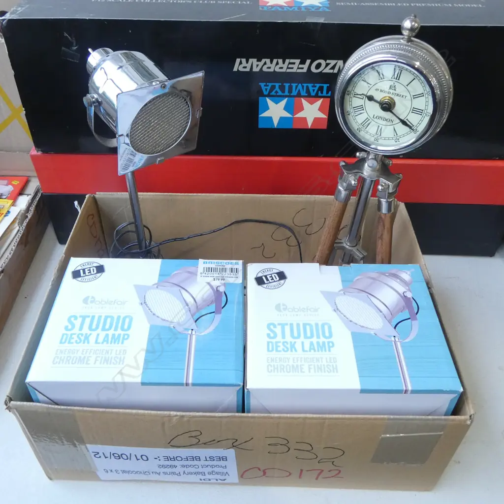 3 STUDIO DESK LAMPS (2 BOXED) + BOND STREET LONDON CLOCK ON TRIPOD  Image 1++