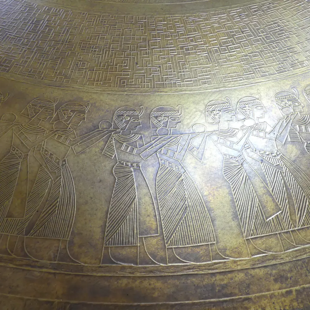 DANSKE MOBLER EMBOSSED COPPER FINE EGYPTIAN DESIGN DINING TABLE Dia.1170 H.750mm Image 1++