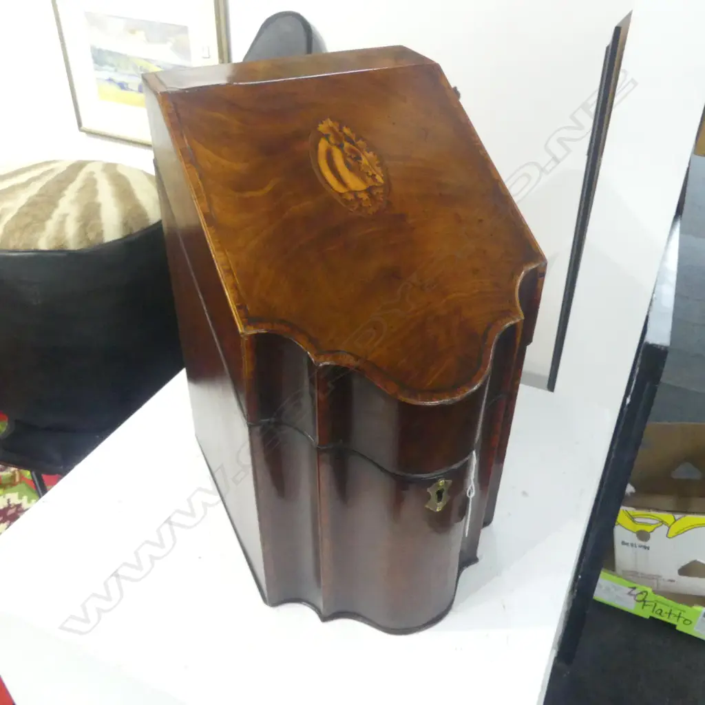 GEORGIAN MAHOGANY KNIFE BOX H.390mm (NO INTERIOR FITTINGS) Image 1++