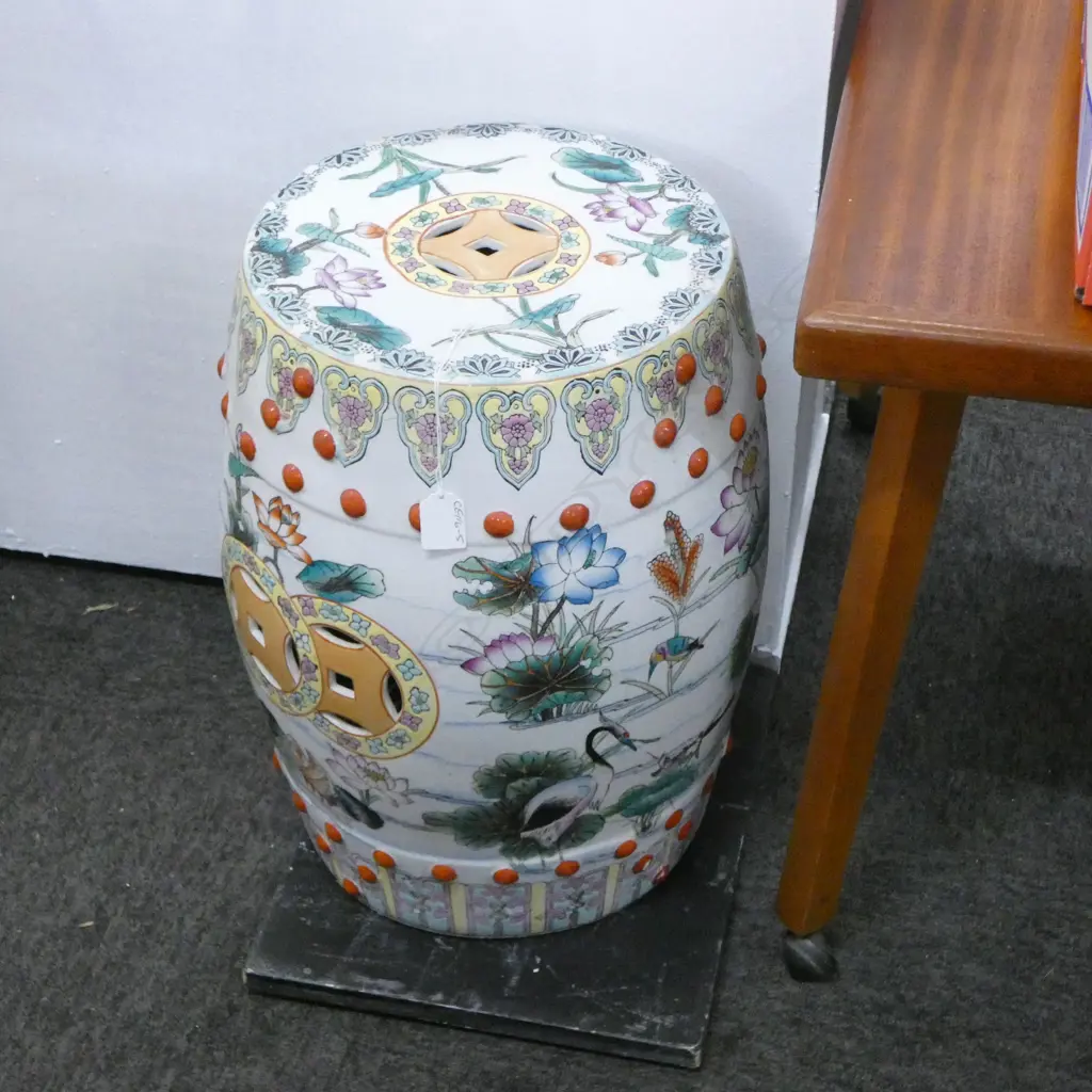 CHINESE PORCELAIN BARREL STOOL H.450mm Image 1++