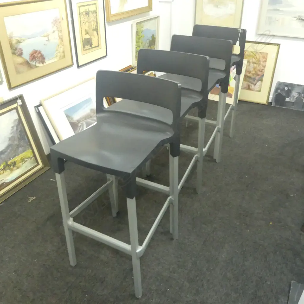 SET OF FOUR DIVO ITALIAN DESIGN BAR CHAIRS H.960mm  Image 1++