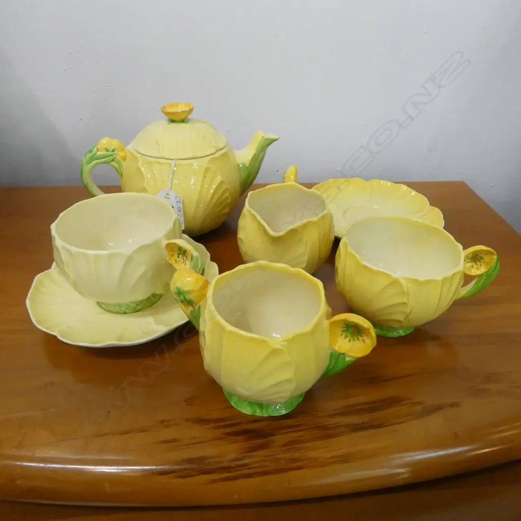 CARLTON WARE 'BUTTERCUP' 2 PLACE TEASET  Image 1++