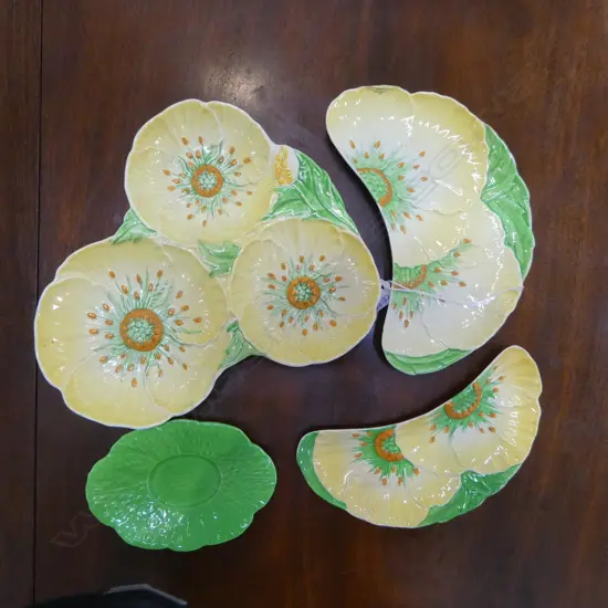 3 CARLTON WARE 'BUTTERCUP' DISHES +SMALL DEVON DISH W.140mm