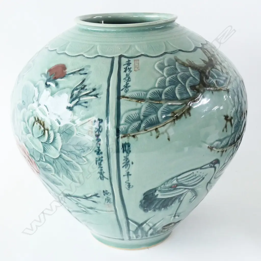 LG CHINESE GINGER JAR (LID ABSENT) PHOENIX & FLOWERS, 380 x 400mm  +WOODEN STAND Image 1++