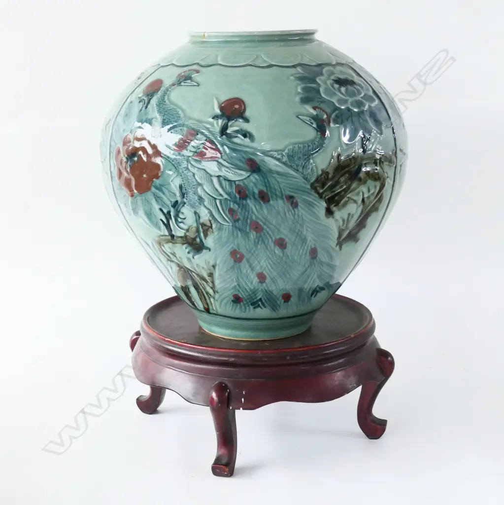 LG CHINESE GINGER JAR (LID ABSENT) PHOENIX & FLOWERS, 380 x 400mm  +WOODEN STAND Image 1++