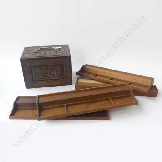 OLD CHINESE BONE & BAMBOO MAHJONG SET in carved box with boards