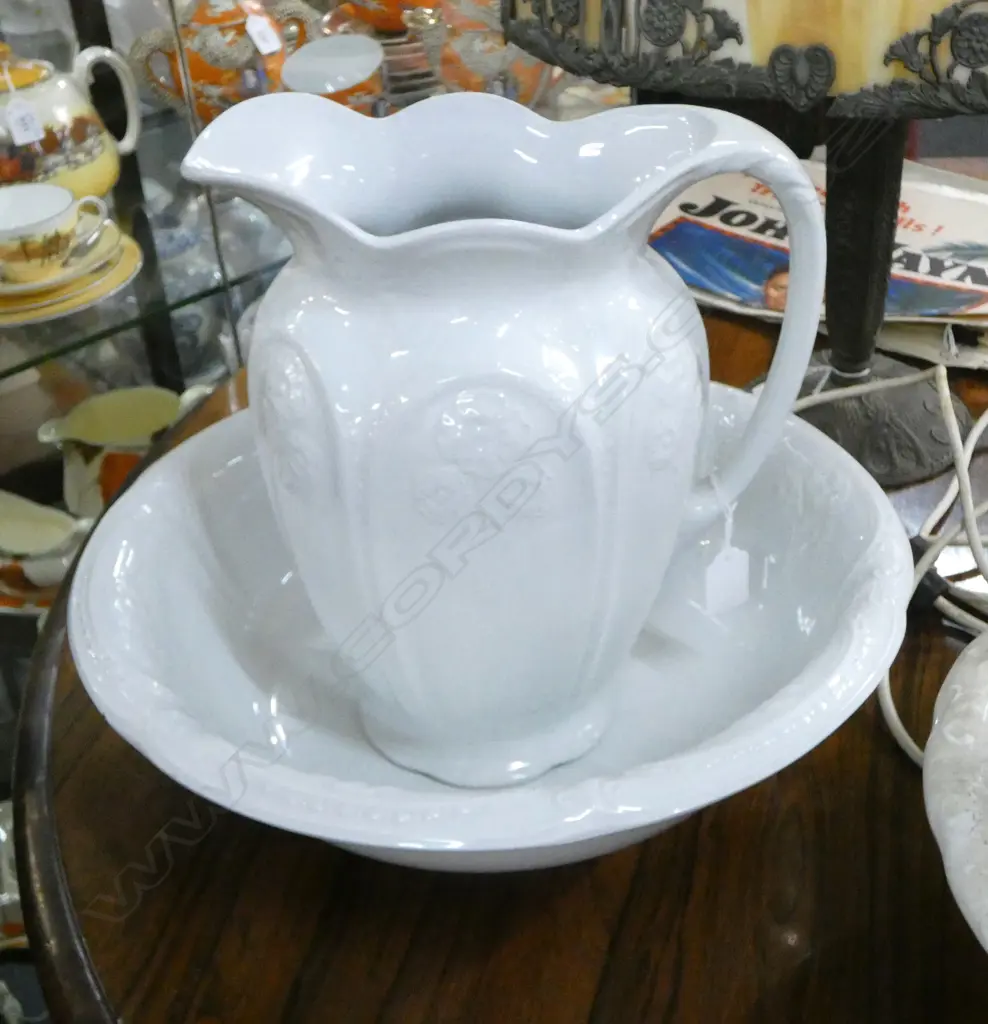 MEAKIN  WHITE CHINA JUG & WASH BASIN Image 1++