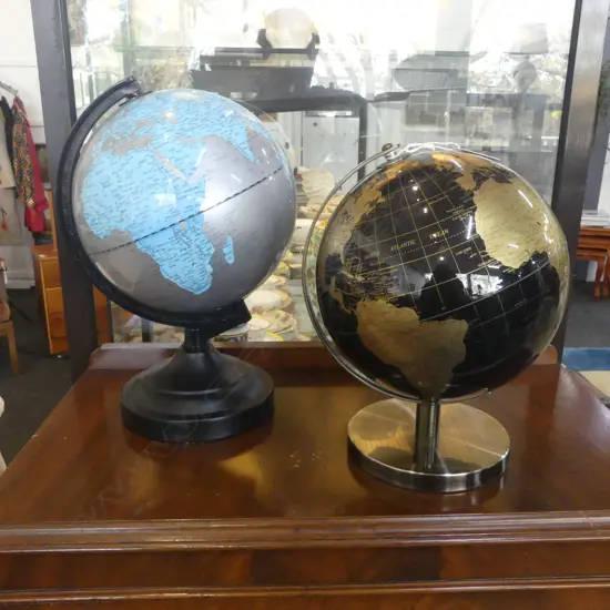 2 WORLD GLOBES 
