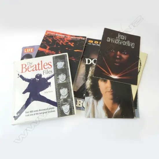   ASST CONCERT PROGRAMMES INCL, BOB DYLAN + DONOVAN + ETC; + BOOKS