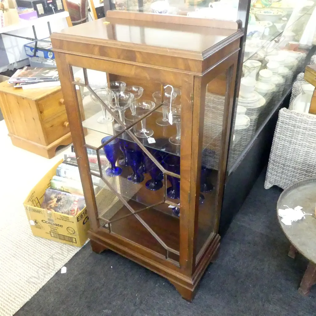ASTRAGAL GLAZED DISPLAY CABINET 580x320x1150mm Image 1++
