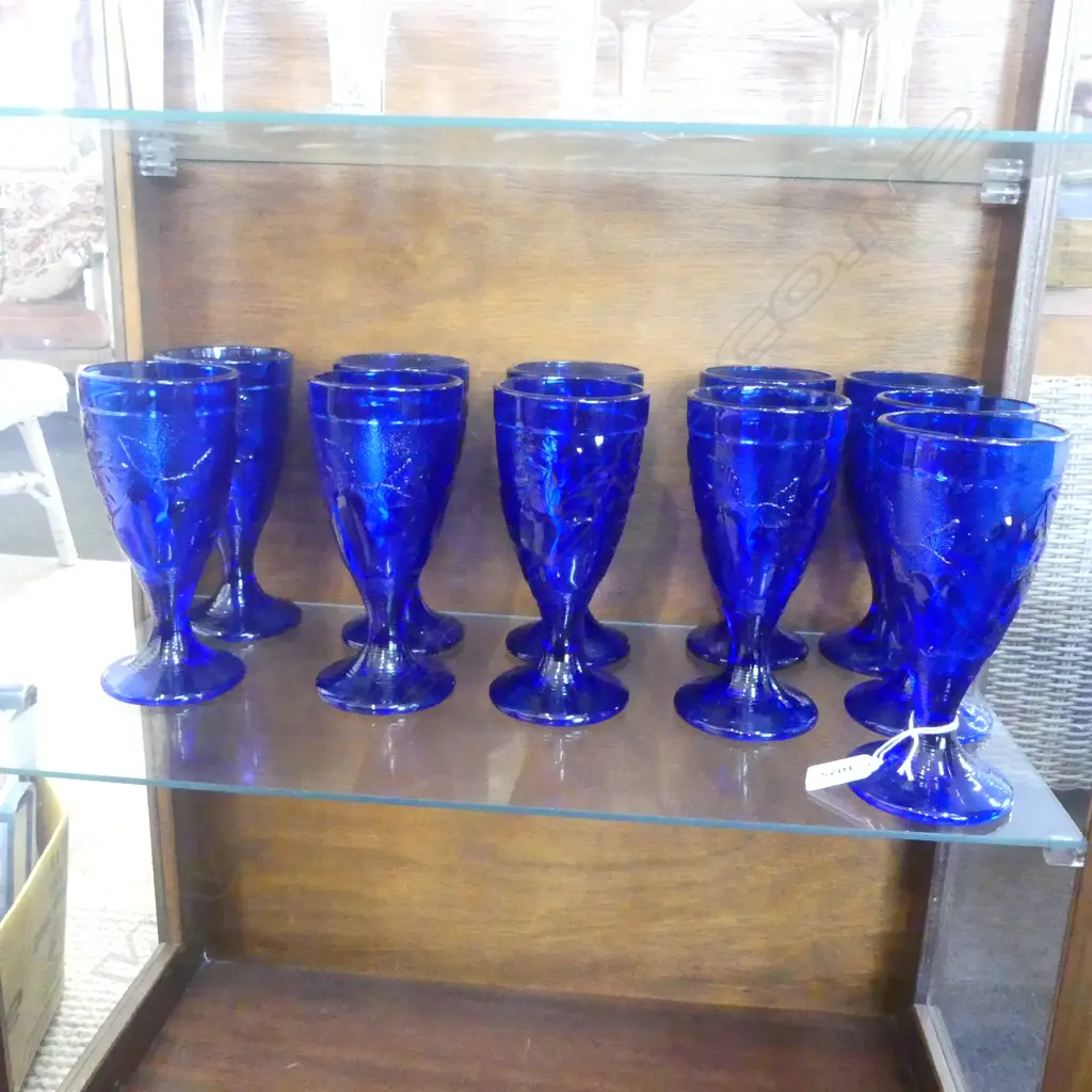11 BLUE GLASS DRINKING GLASSES H.180mm Image 1++