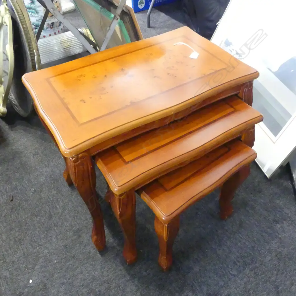 NEST OF TABLES 555x640x390mm Image 1++