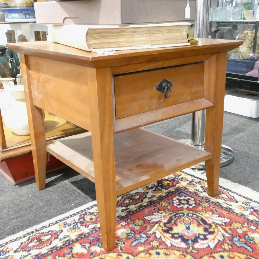 SIDE TABLE WITH SINGLE DRAWER560x590x570mm Image 1++