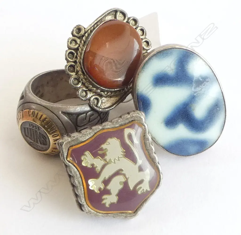 4 ASST. METAL & SILVER RINGS including stone settings Image 1++