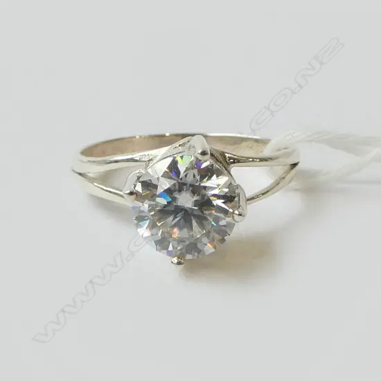 SILVER SET MOISSANITE RING w GRA CERT. SIZE R