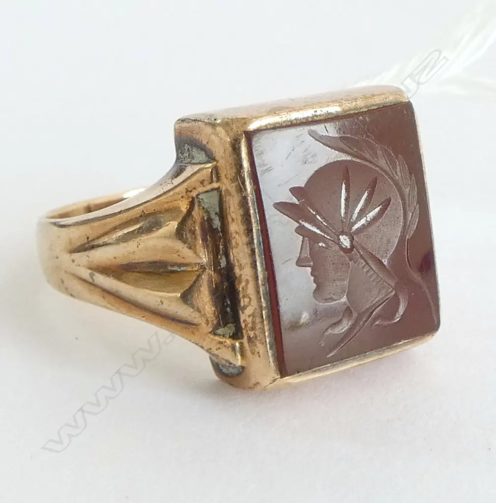 9ct GENT'S INTAGLIO CARNELIAN SIGNET RING 7.96gm SIZE T Image 1++