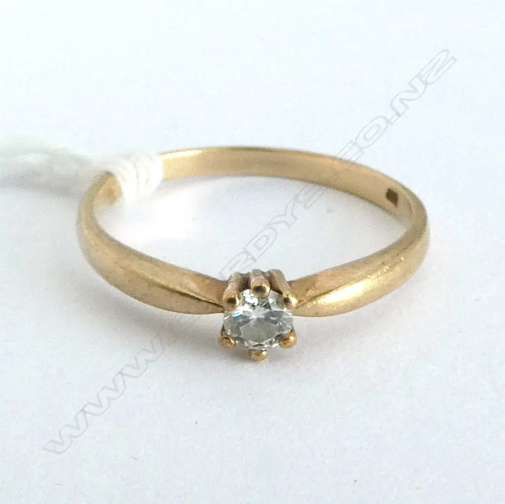 9CT GOLD & DIAMOND RING TW1.6G SIZE O Image 1++