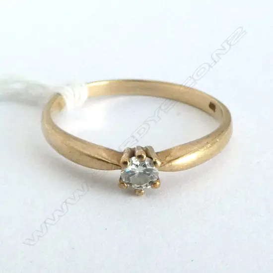 9CT GOLD & DIAMOND RING TW1.6G SIZE O