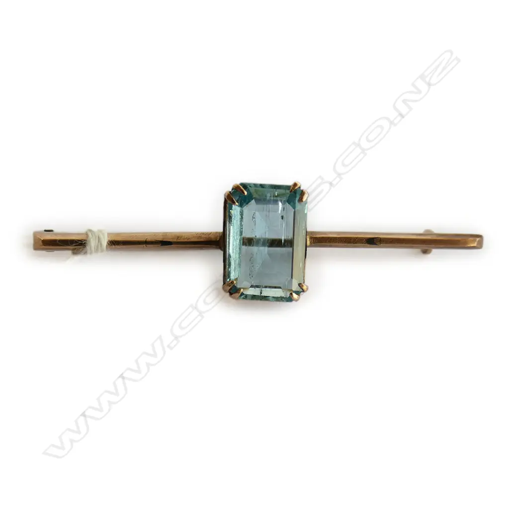 early 20thC 9ct GOLD & AQUAMARINE? STONE BAR BROOCH 4.65gms Image 1++