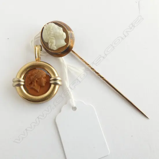 9CT GOLD AND LAVA? CAMEO (faulted) 11gm AND AGATE CAMEO STICK PIN