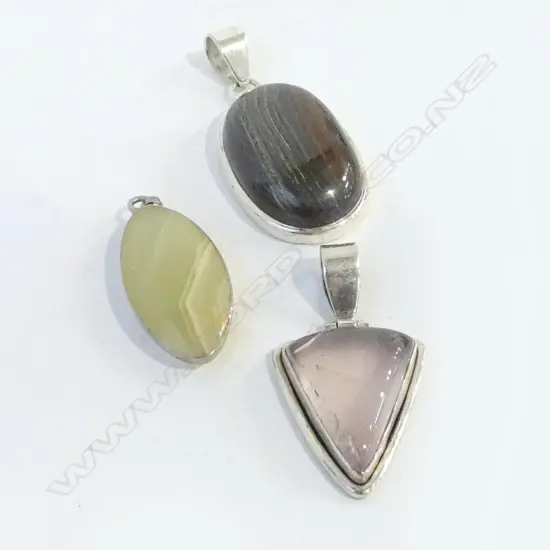 3 LRG SILVER SET PENDANTS