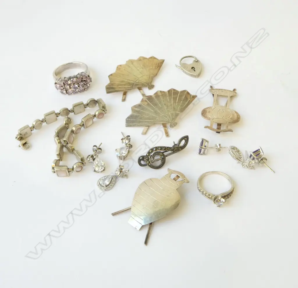 STG JEWELLERY; 3 PRS EARRINGS, 2 RINGS, 5 BROOCHES, LOCK, BRACELET 57grms Image 1++