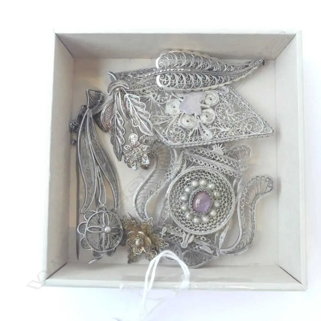 6 SILVER BROOCHES w. STONE SETTINGS Image 1++