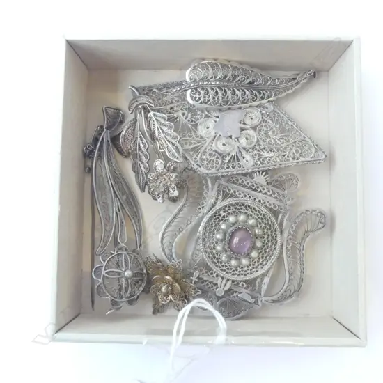 6 SILVER BROOCHES w. STONE SETTINGS