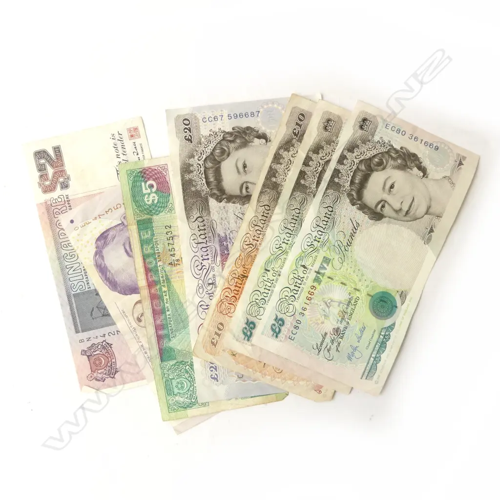 SET 5 COMMENORATIVE COINS FEATURING FIVE US PRESIDENTS, 4 x UK BANKNOTES=40 POUNDS & 3 SINGAPORE BANKNOTES =$9 Image 1++