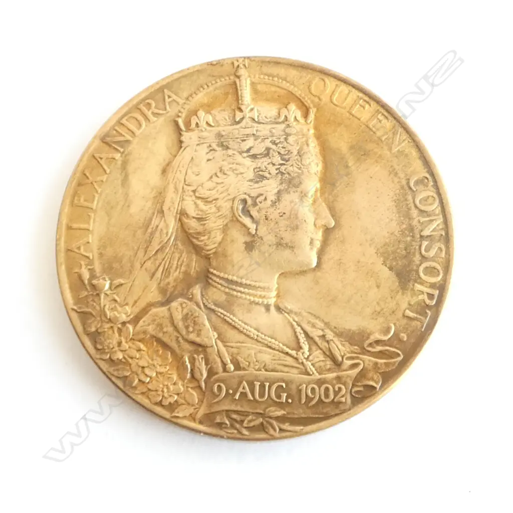 EDWARD VII 1902 ALEXANDRA QUEEN CONSORT COIN 81gms. Dia.55mm. Image 1++
