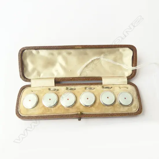 SET 6 ANTIQUE STG SILVER & GUILLOCHE ENAMEL BUTTONS IN CASE ‘STERLING’, L.125MM  