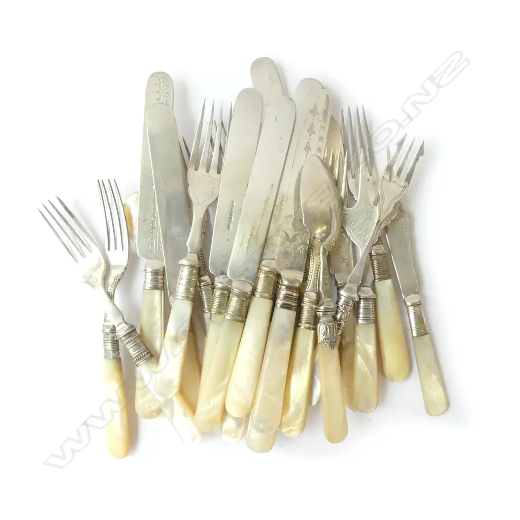 22PCS ANTIQUE MOTHER OF PEARL CUTLERY KNIVES, FORKS, SPNS, PICKLE FORK ETC Image 1++