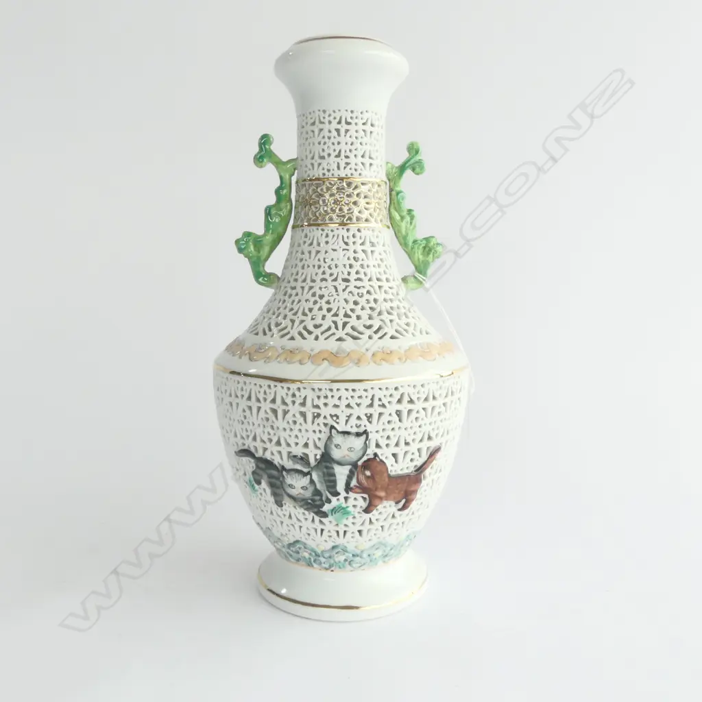 CHINESE PORCELAIN RETICULATED FINE PANELLED VASE freen handles gilt highlights. H.300mm Image 1++
