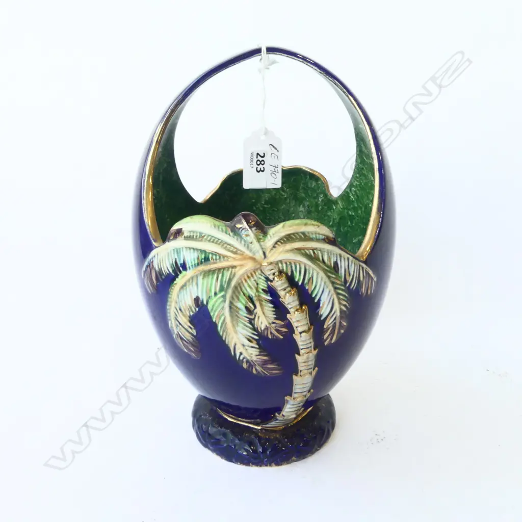 LARGE BESWICK PALM VASE, WITH EXTENDED SUPPORT OVER THE TOP. H.280mm Image 1++