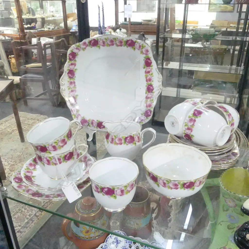 ROYAL ALBERT FANCY CHINA PART TEA SERVICE Image 1++