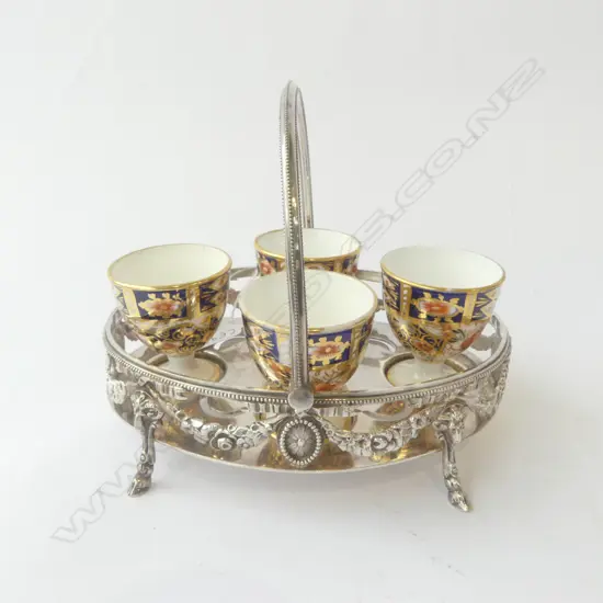 VICTORIAN IMARI DAVENPORT STAFF. EGG CUP CRUET IN JAMES DIXON RAMS HEAD HOLDER, L.150MM