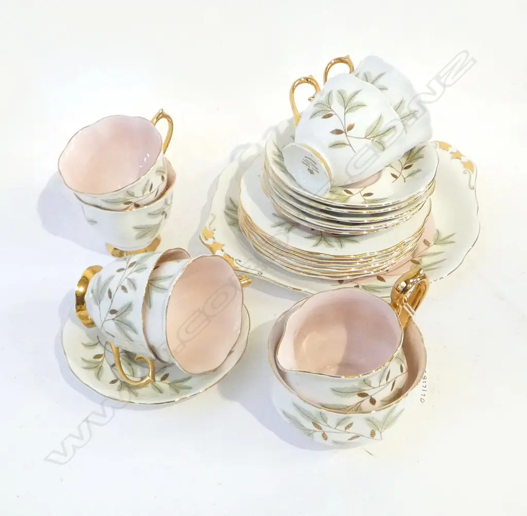 ROYAL ALBERT TEASET BRAEMAR PATTTERN Image 1++