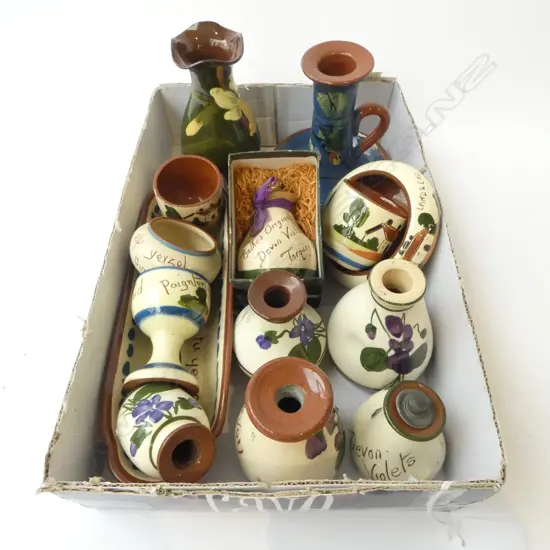 ASST PCS VINTAGE TORQUAY WARE INCLDS DEVON VIOLETS PCS