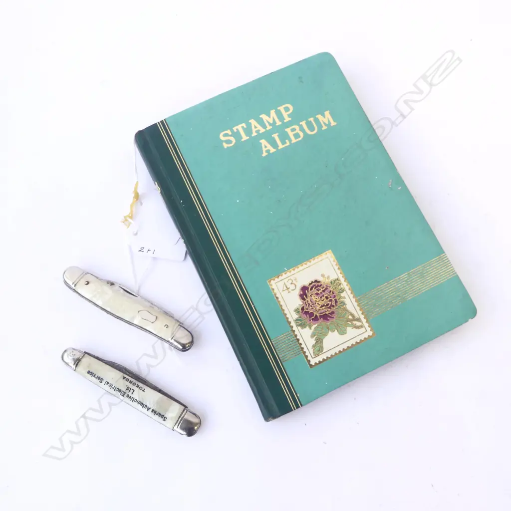 2 VINTAGE MOP POCKET KNIVES & NZ STAMP ALBUM Image 1++
