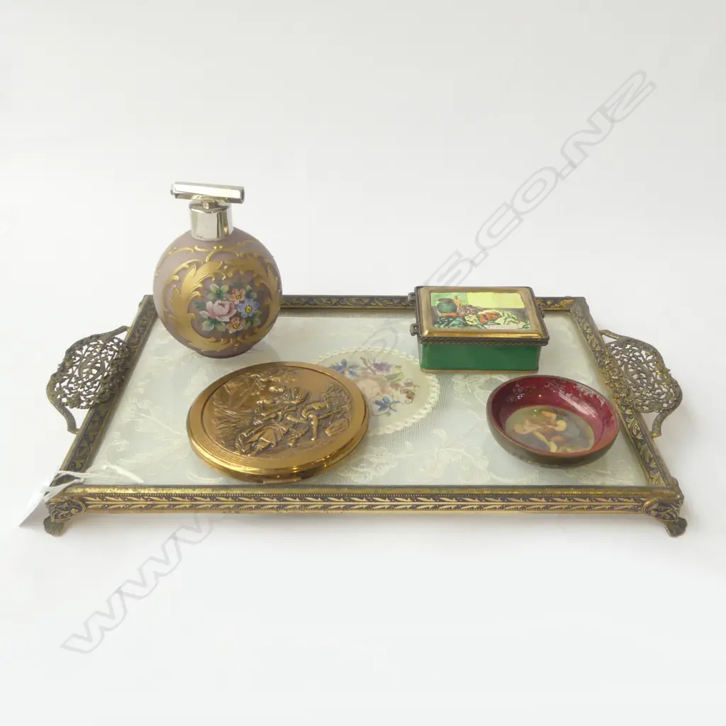 FANCY DRESSING TABLE TRAY, PERFUME BOTTLE, LARGE COMPACT, ENAMEL BOX & DISH, L.365MM Image 1++