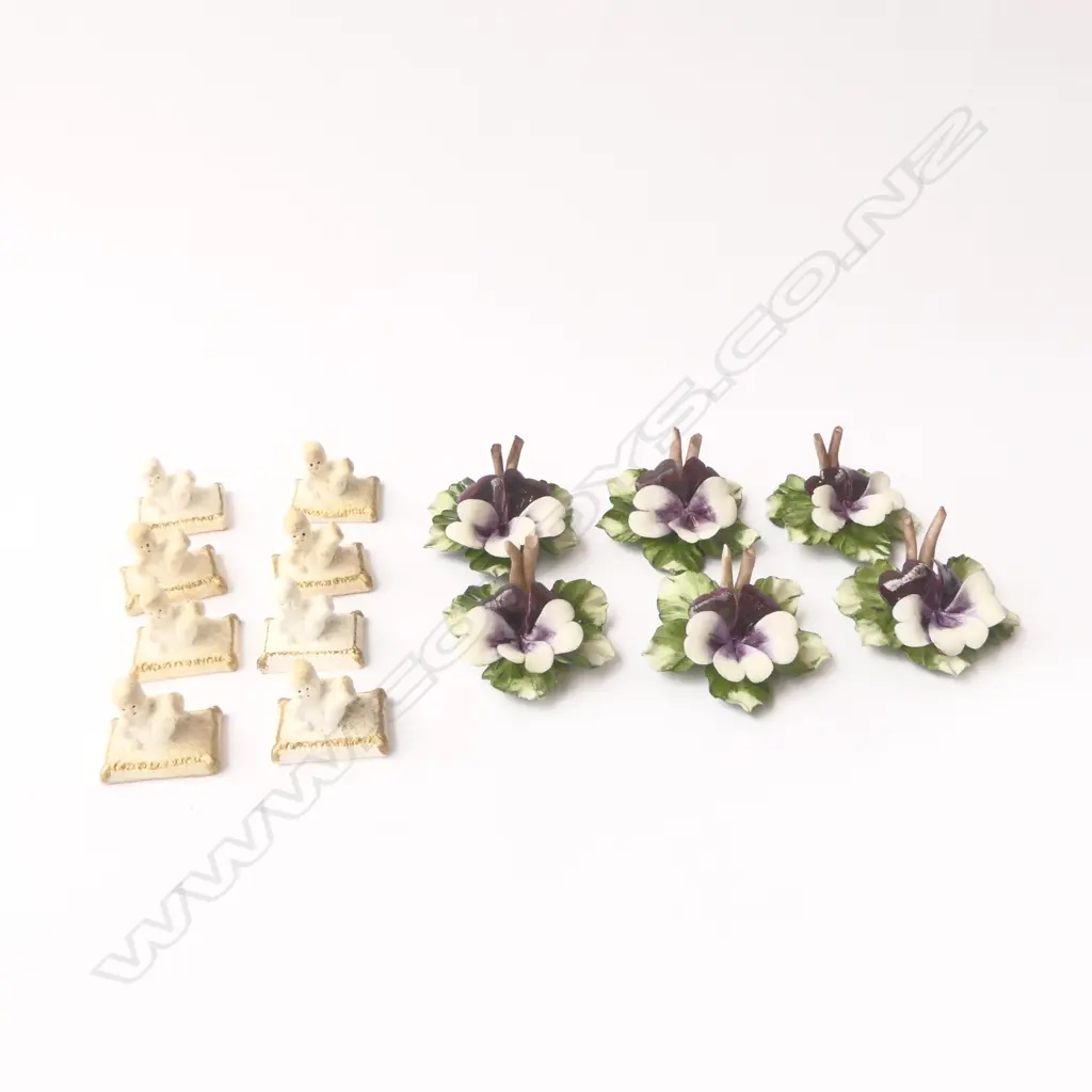 SET 6 CAPODIMONTE VIOLETS NAME PLACE HOLDERS & 8 VINTAGE BABY CAKE DECORATIONS, L.55MM L.35MM Image 1++