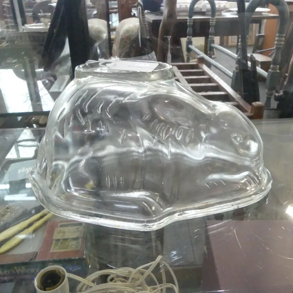 VINTAGE GLASS BUNNY FOOD MOULD L.210mm Image 1++