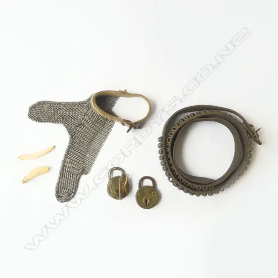 *VINTAGE AMMUNITION BELT, 2 TEETH, 2 UK PADLOCKS, CHAIN MAIL HAND GUARD. *FIREARMS LICENCE REQUIRED