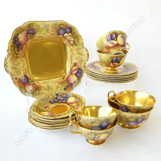 AYNSLEY GILDED FRUIT PATTERN PART TEASET