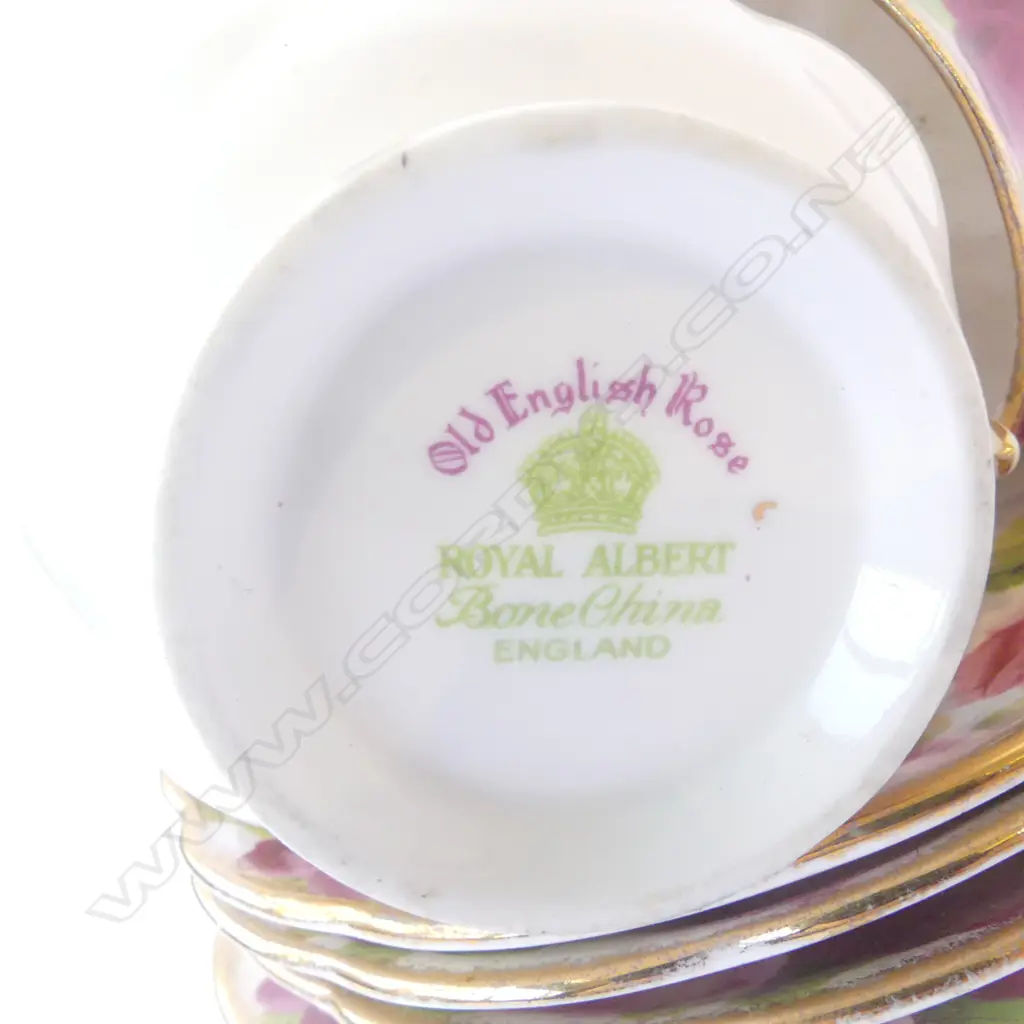 3 ROYAL ALBERT 'OLD ENGLISH ROSE' TRIOS Image 1++
